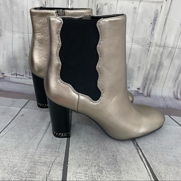 Preston & York Size 7.5M Olina Metallic Leather Chain Heel Chelsea Booties Zip - Picture 2 of 12